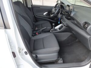 Toyota Yaris - miniatura 11
