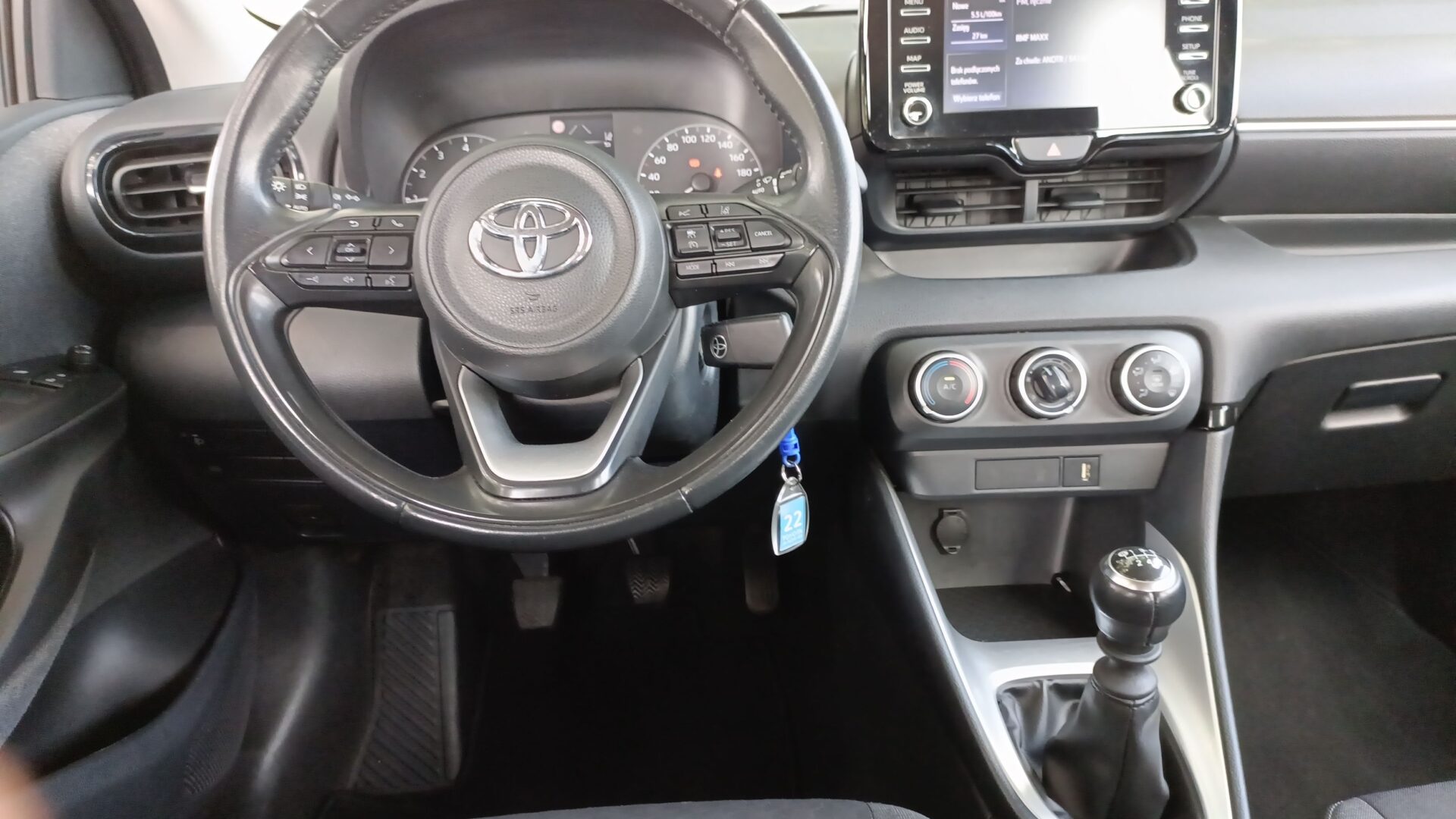Toyota Yaris - zdjęcie 14