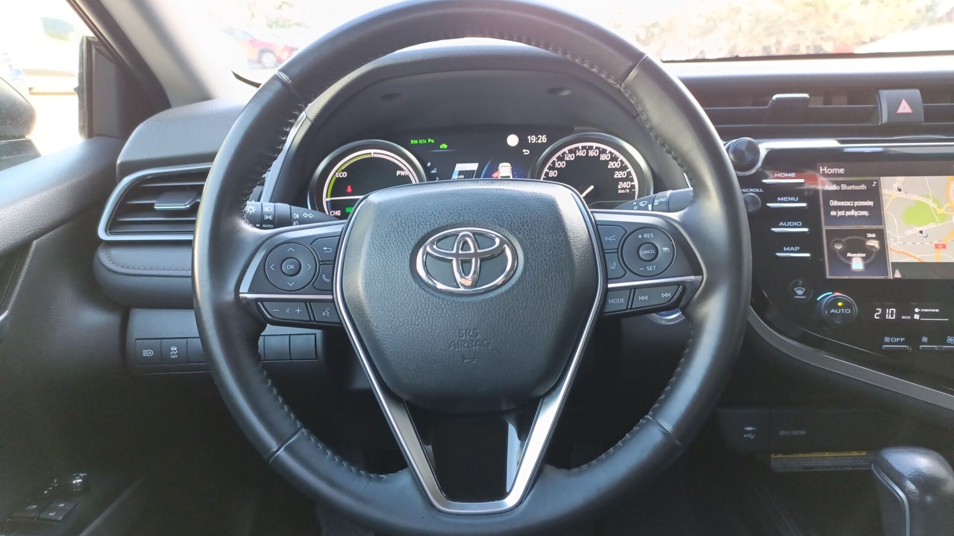 Toyota Camry - zdjęcie 15