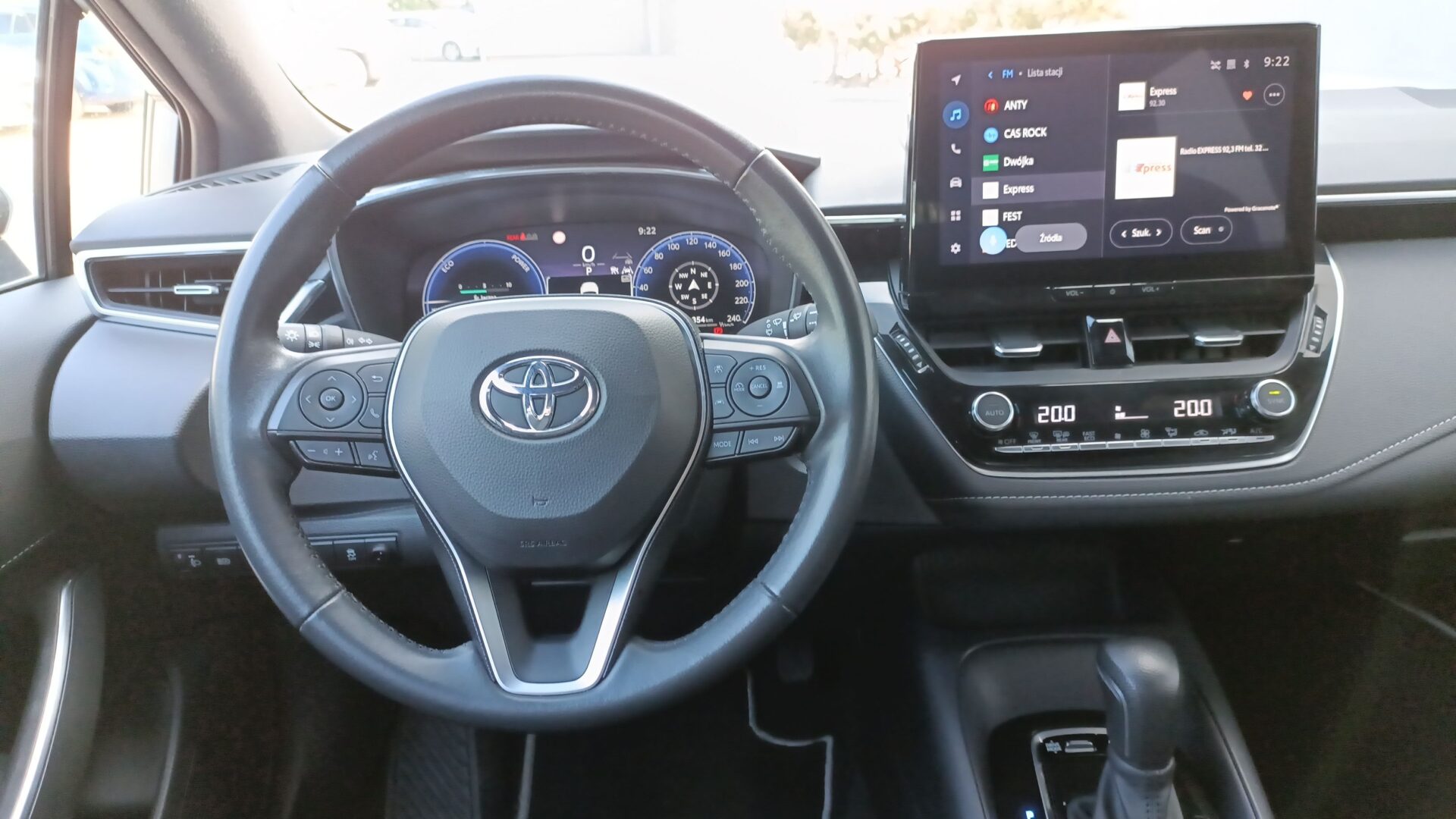 Toyota Corolla - zdjęcie 14