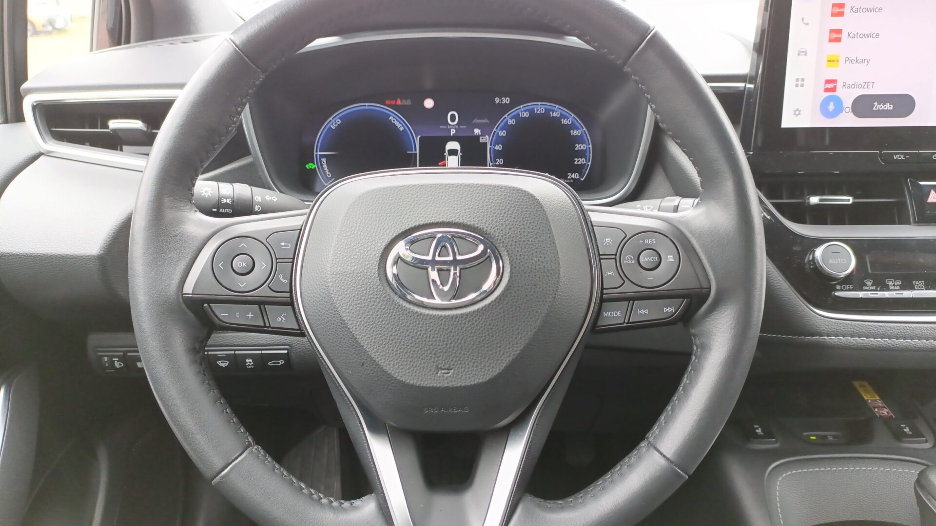 Toyota Corolla - zdjęcie 15