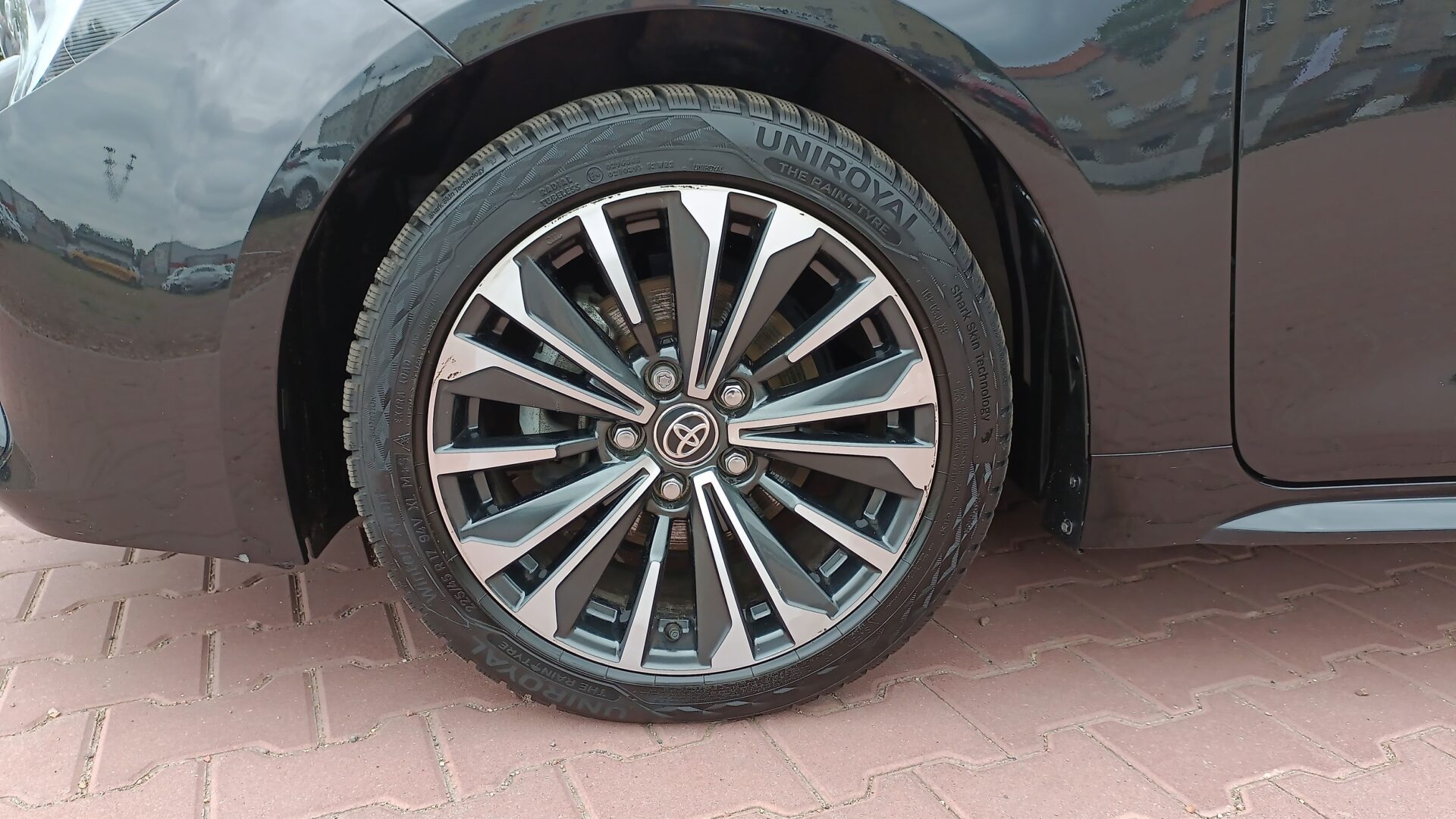 Toyota Corolla - zdjęcie 19