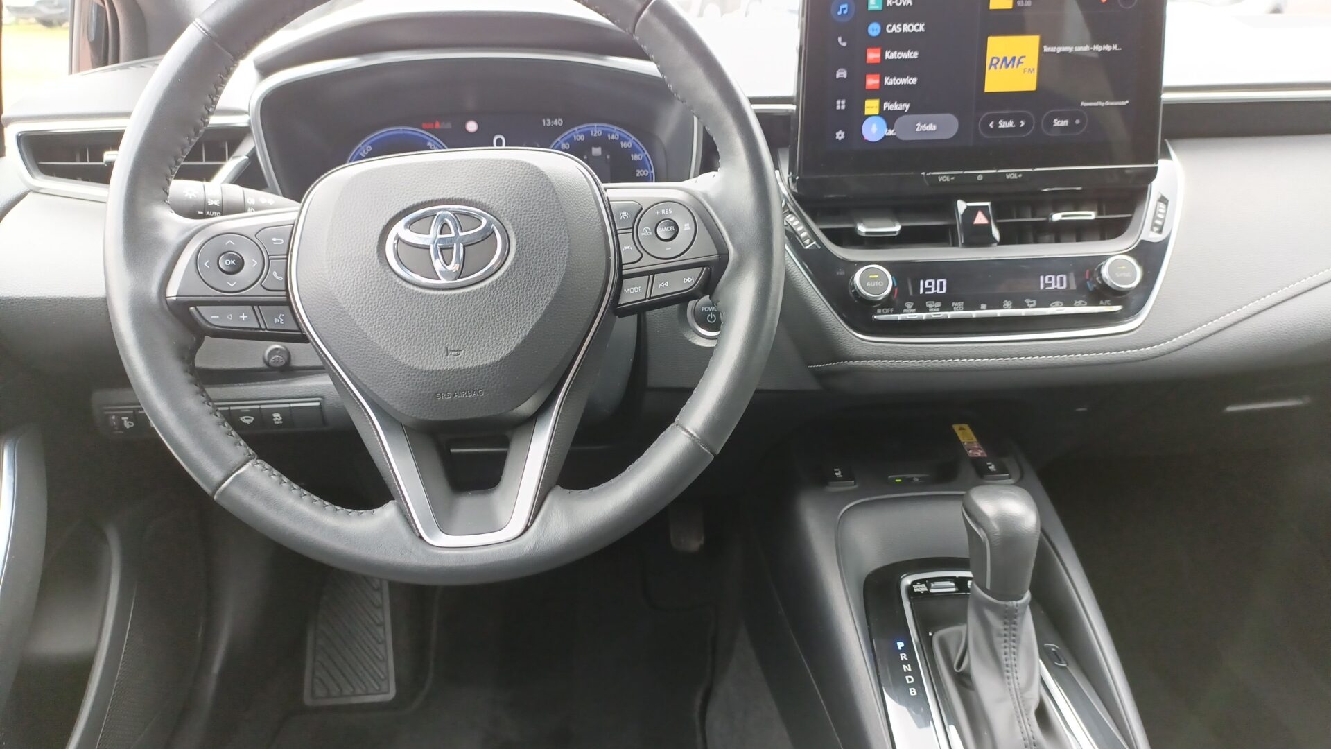 Toyota Corolla - zdjęcie 12