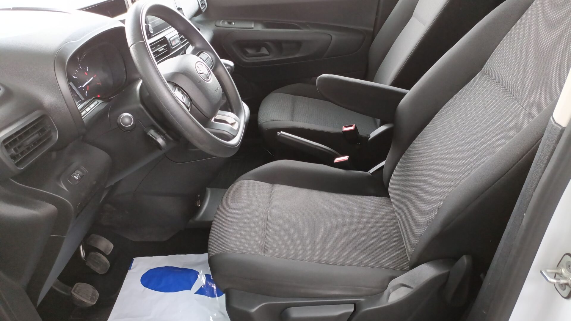 Toyota PROACE CITY - zdjęcie 9