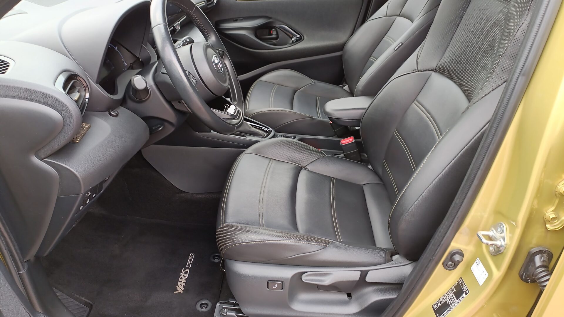 Toyota Yaris Cross - zdjęcie 10