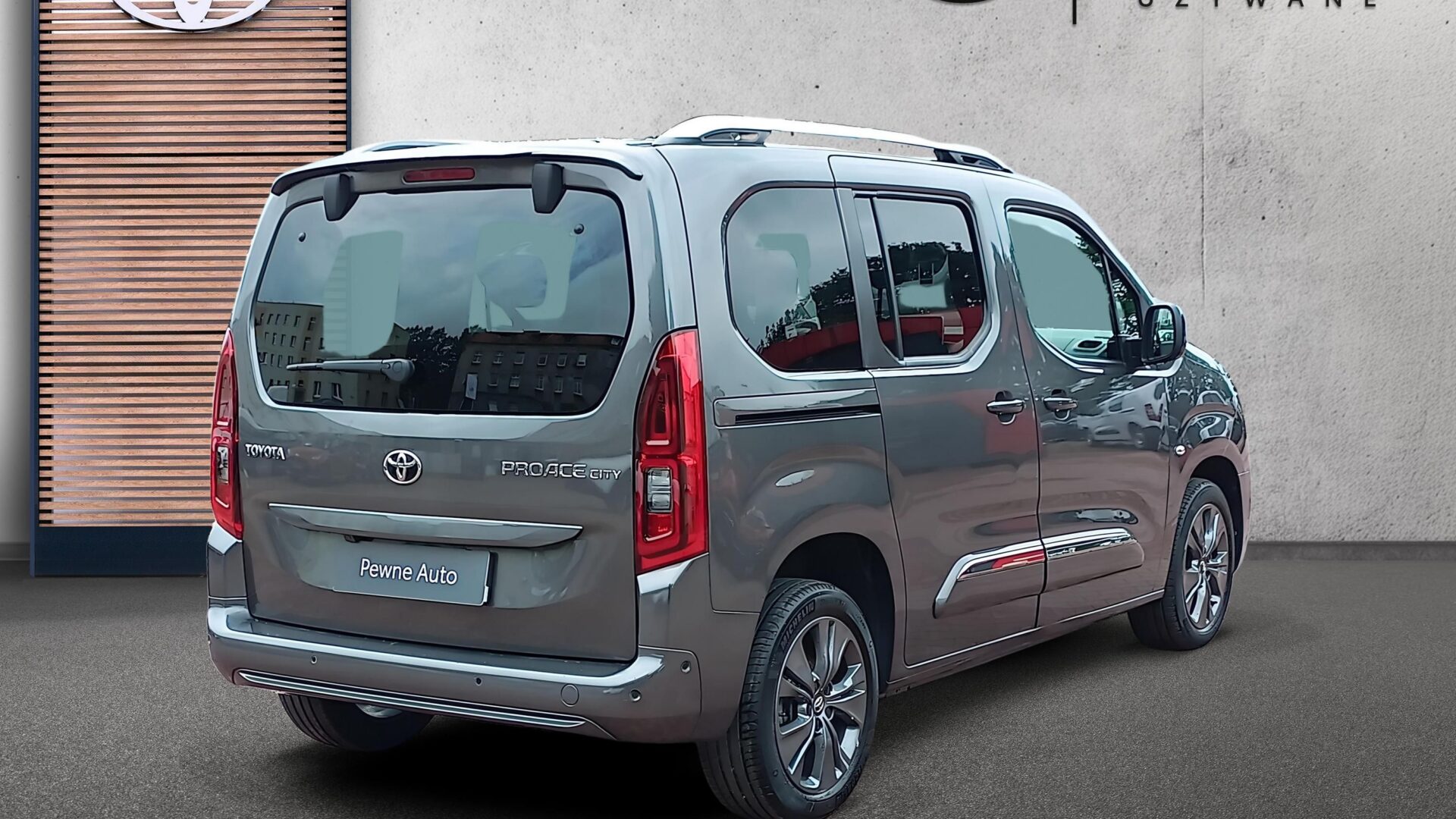 Toyota PROACE CITY VERSO - zdjęcie 9