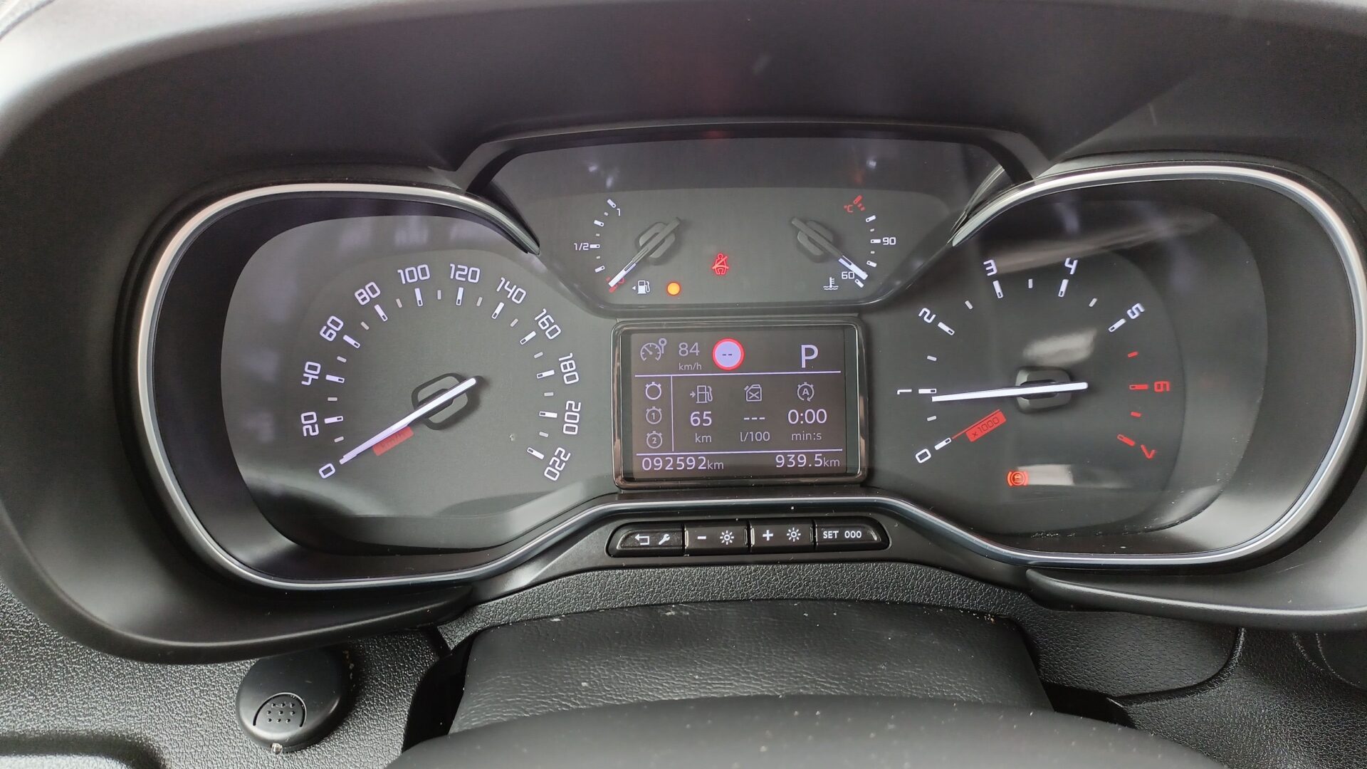 Toyota PROACE CITY VERSO - zdjęcie 17