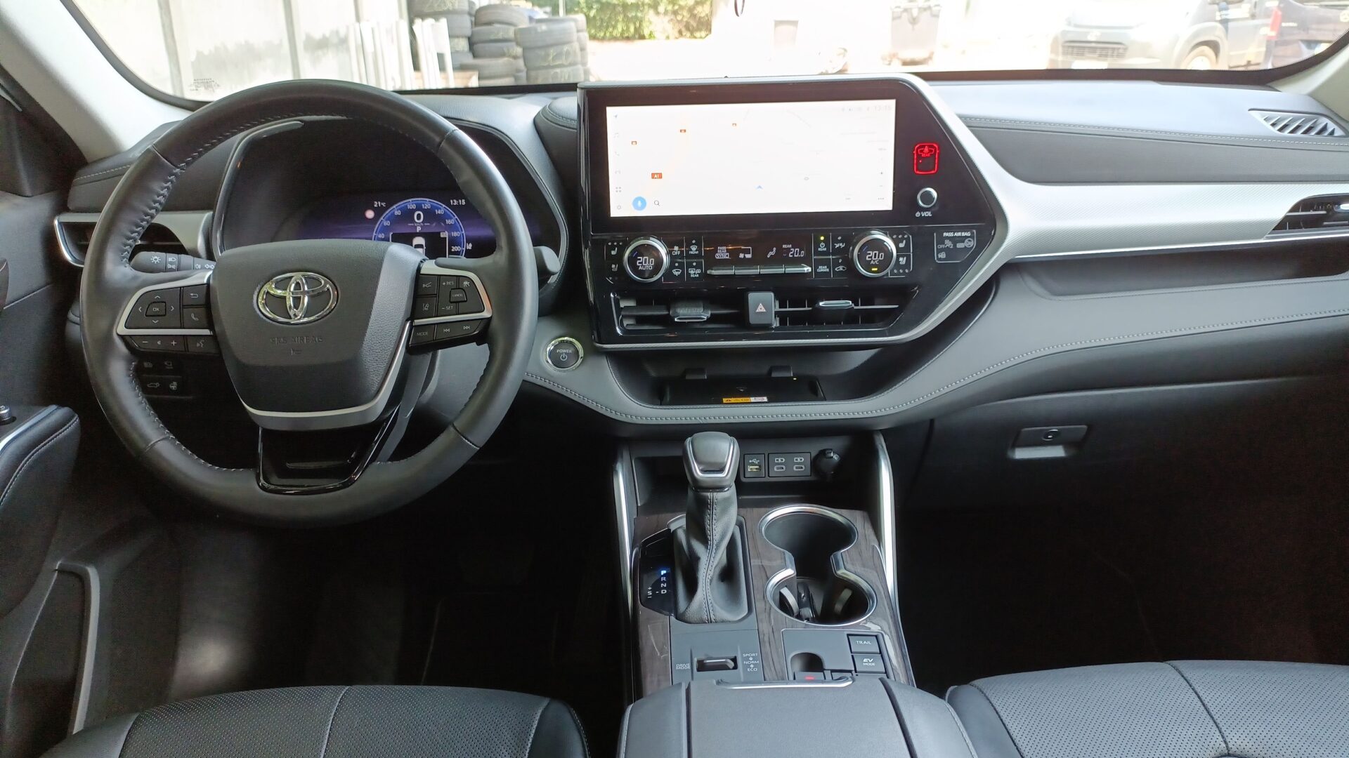 Toyota Highlander - zdjęcie 9
