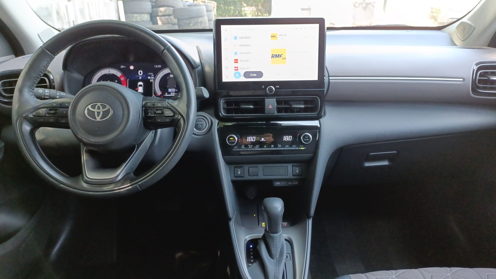 Toyota Yaris Cross - zdjęcie 13