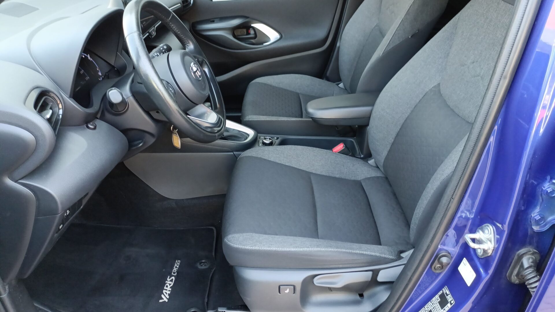 Toyota Yaris Cross - zdjęcie 9