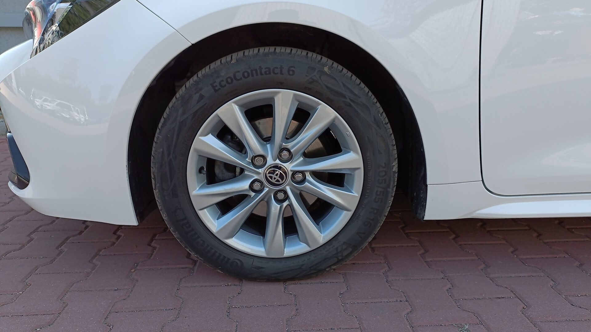 Toyota Corolla - zdjęcie 19