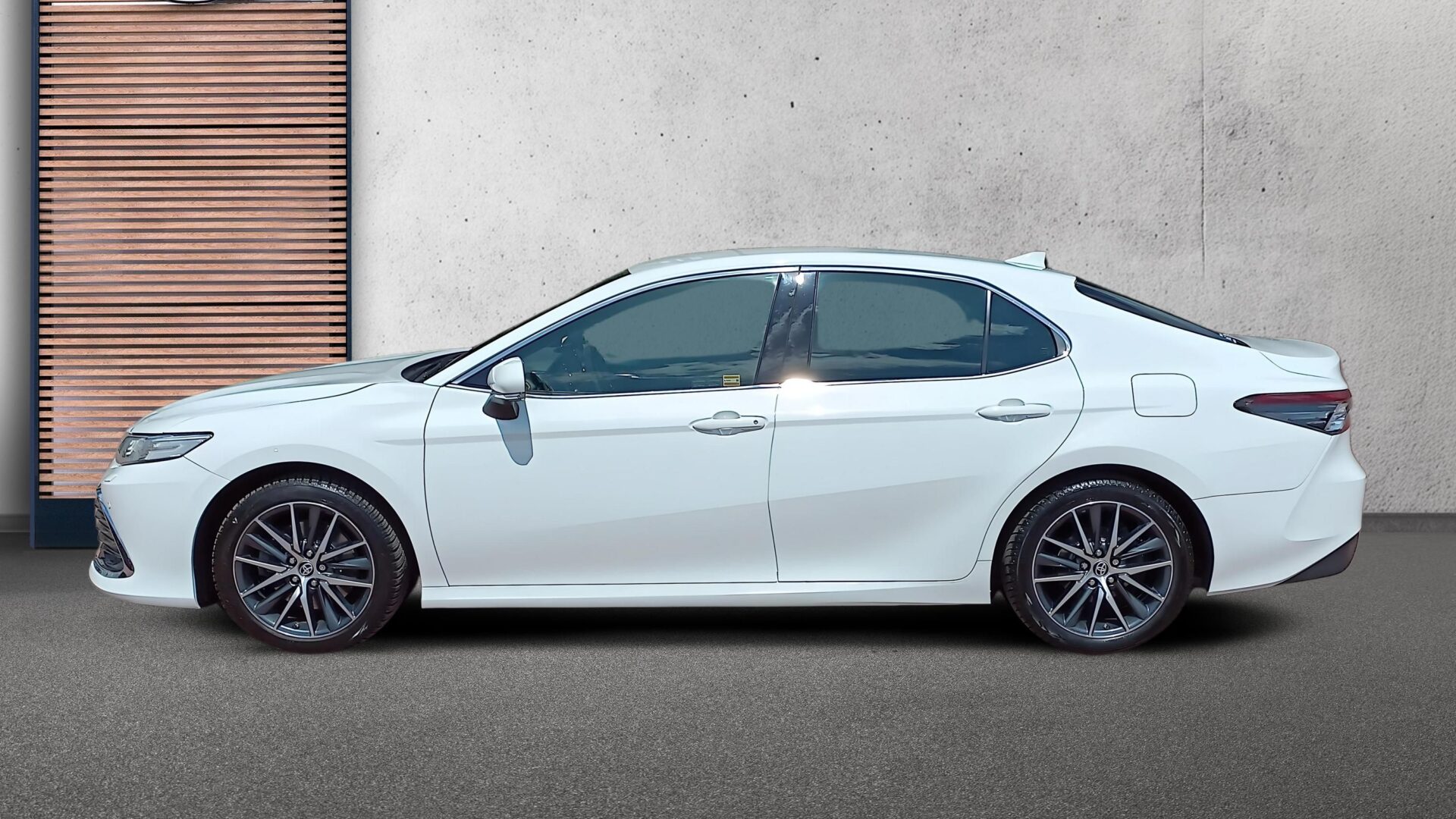 Toyota Camry - zdjęcie 5