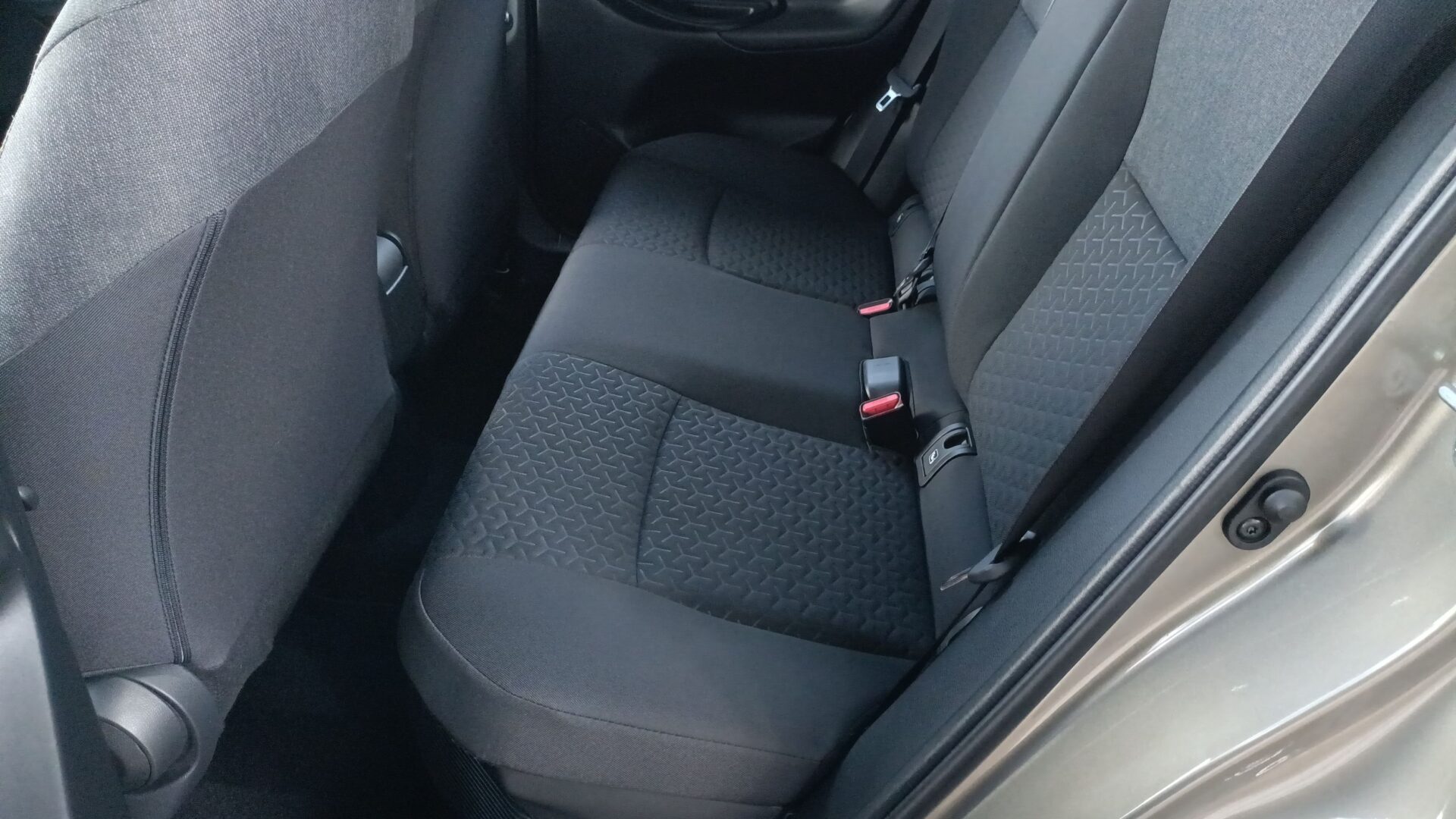 Toyota Yaris Cross - zdjęcie 12