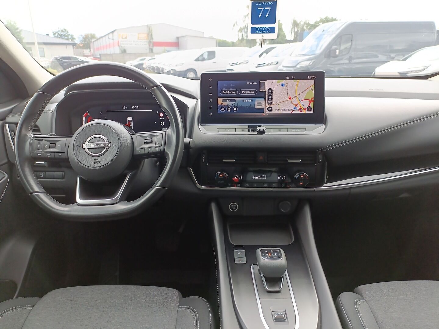 Nissan Qashqai - zdjęcie 13
