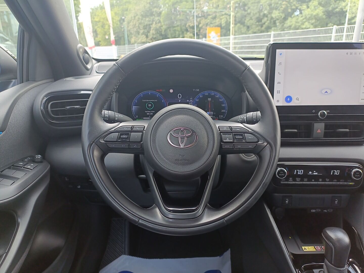 Toyota Yaris - zdjęcie 15