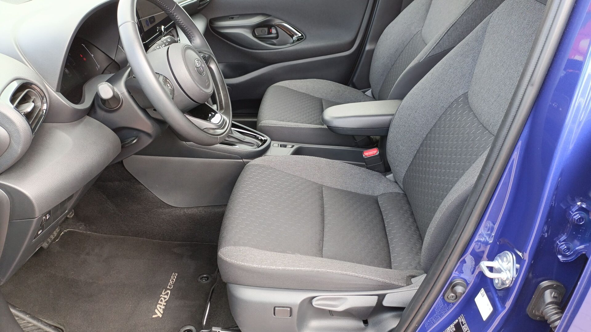 Toyota Yaris Cross - zdjęcie 9