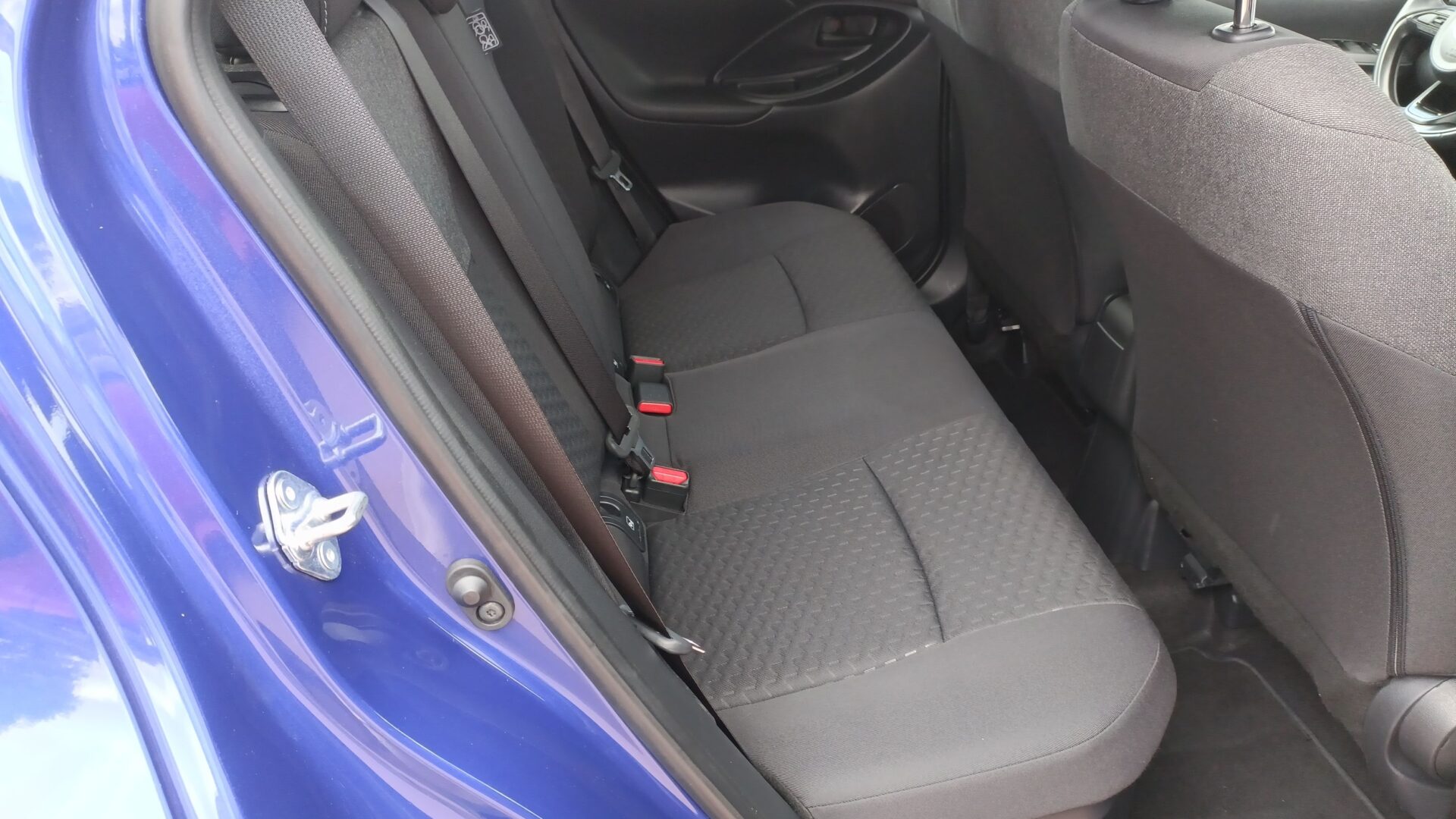 Toyota Yaris Cross - zdjęcie 12