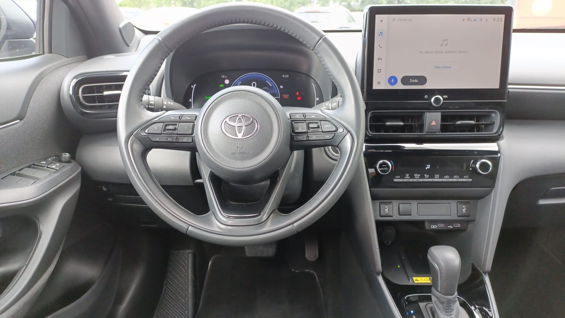 Toyota Yaris Cross - zdjęcie 14
