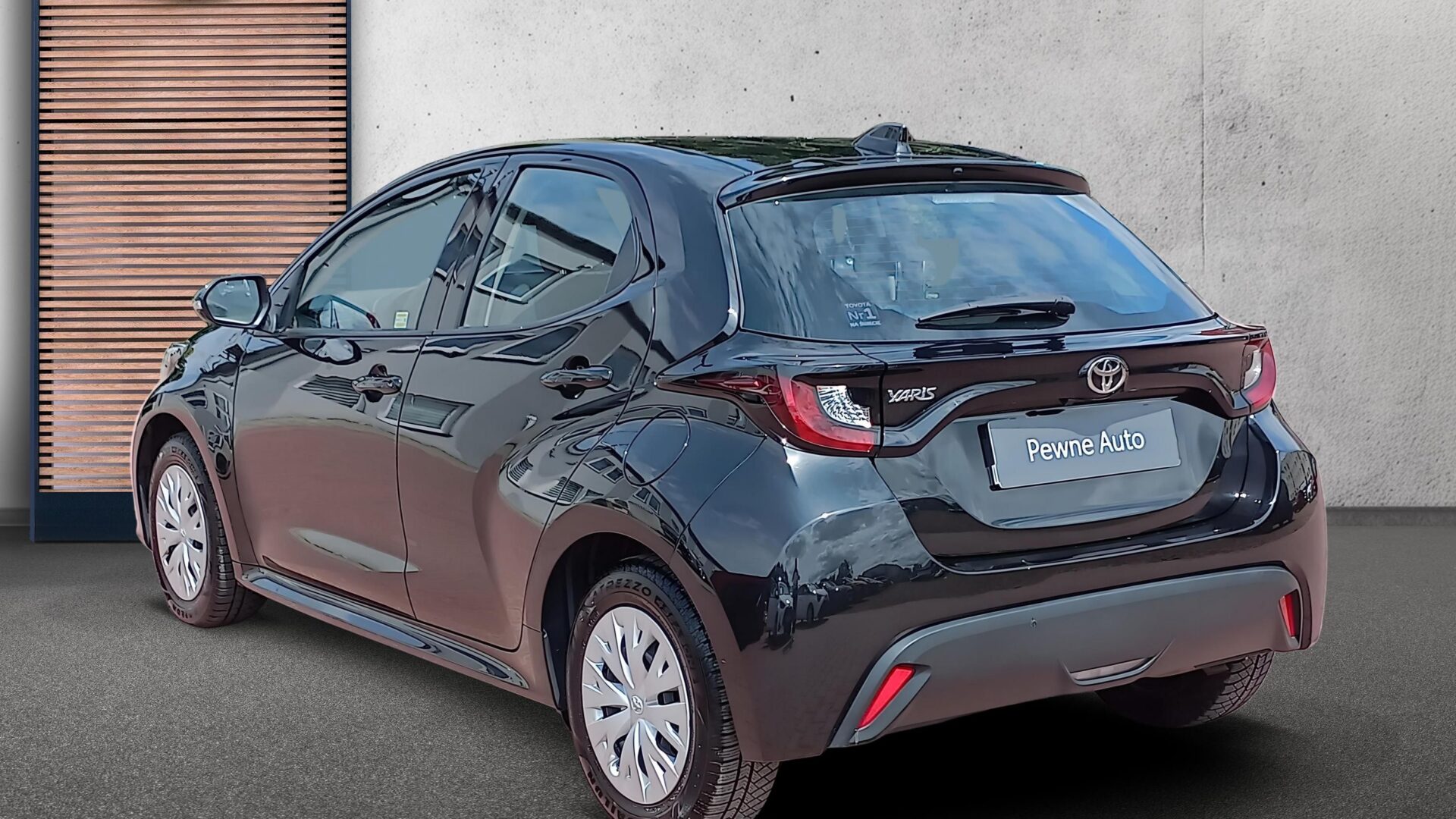Toyota Yaris - zdjęcie 6