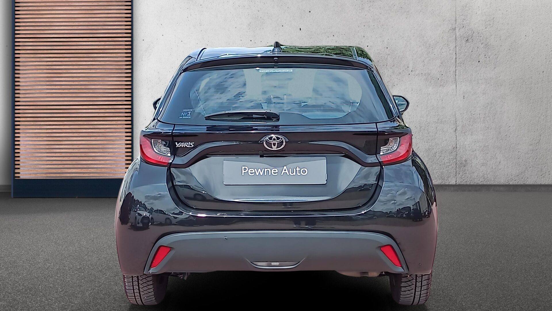Toyota Yaris - zdjęcie 7