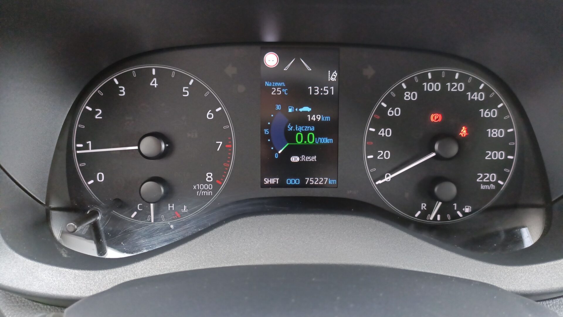 Toyota Yaris - zdjęcie 15