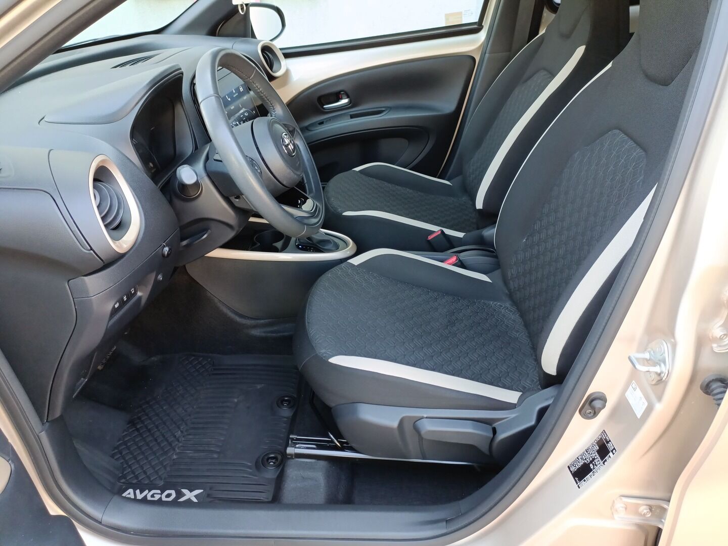 Toyota Aygo X - zdjęcie 9