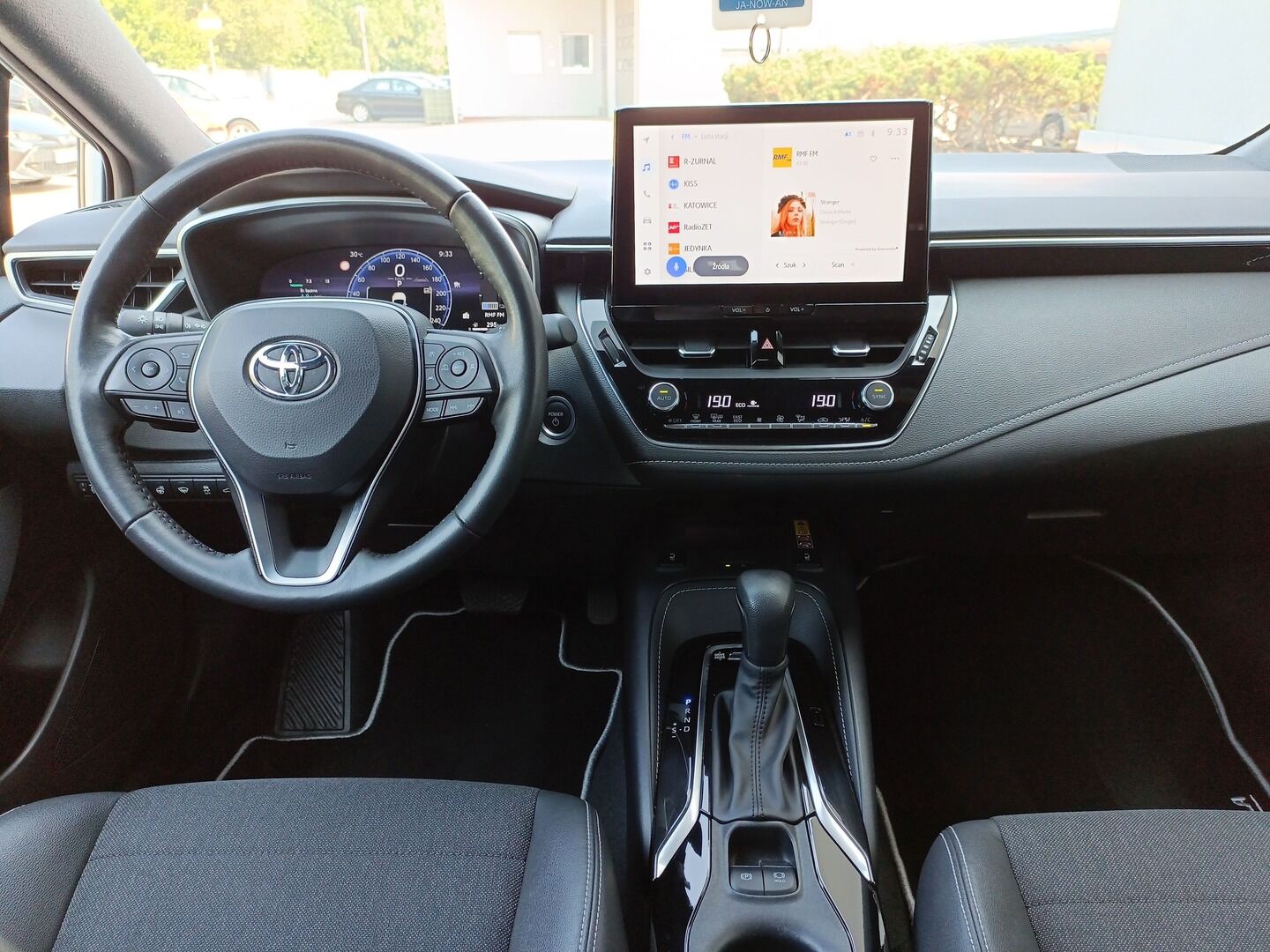 Toyota Corolla - zdjęcie 13