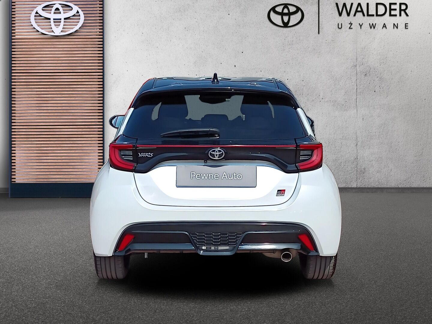 Toyota Yaris - zdjęcie 4