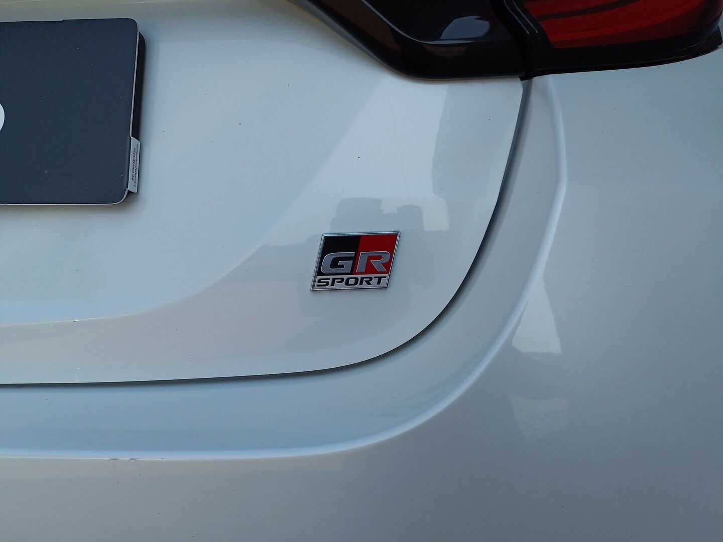 Toyota Yaris - zdjęcie 22