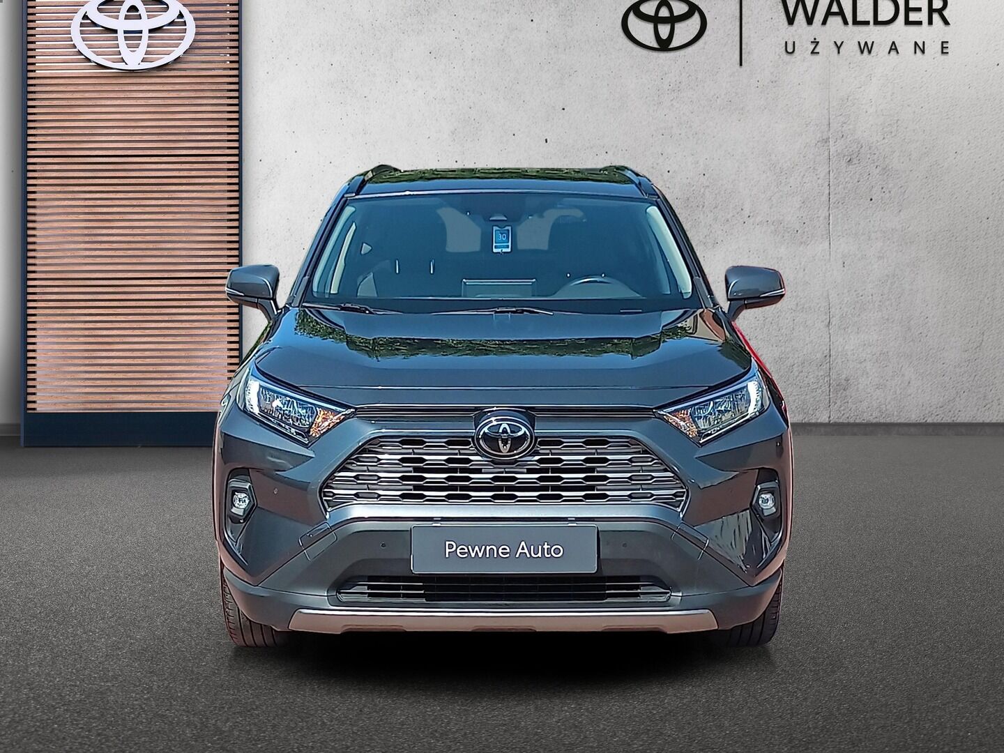 Toyota RAV4 - zdjęcie 8
