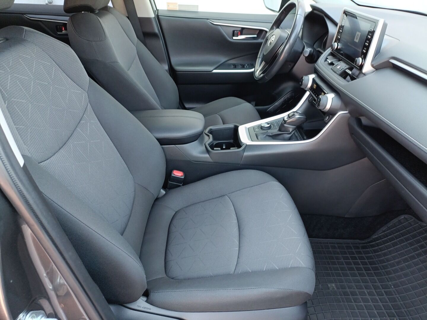 Toyota RAV4 - zdjęcie 11