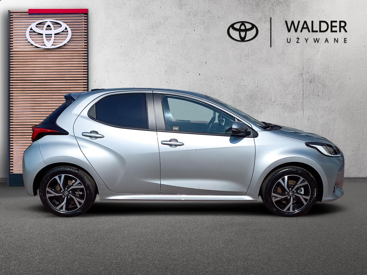 Toyota Yaris - zdjęcie 4