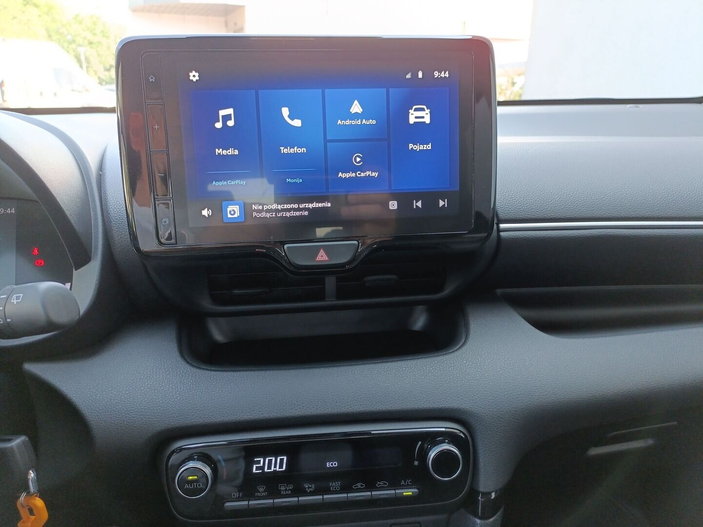 Toyota Yaris - zdjęcie 17