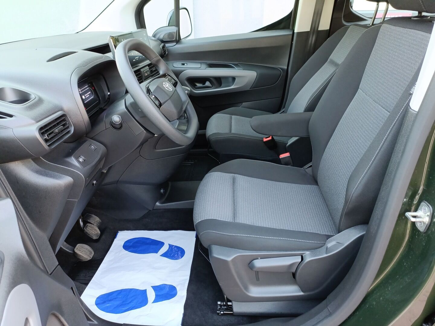 Toyota PROACE CITY VERSO - zdjęcie 9