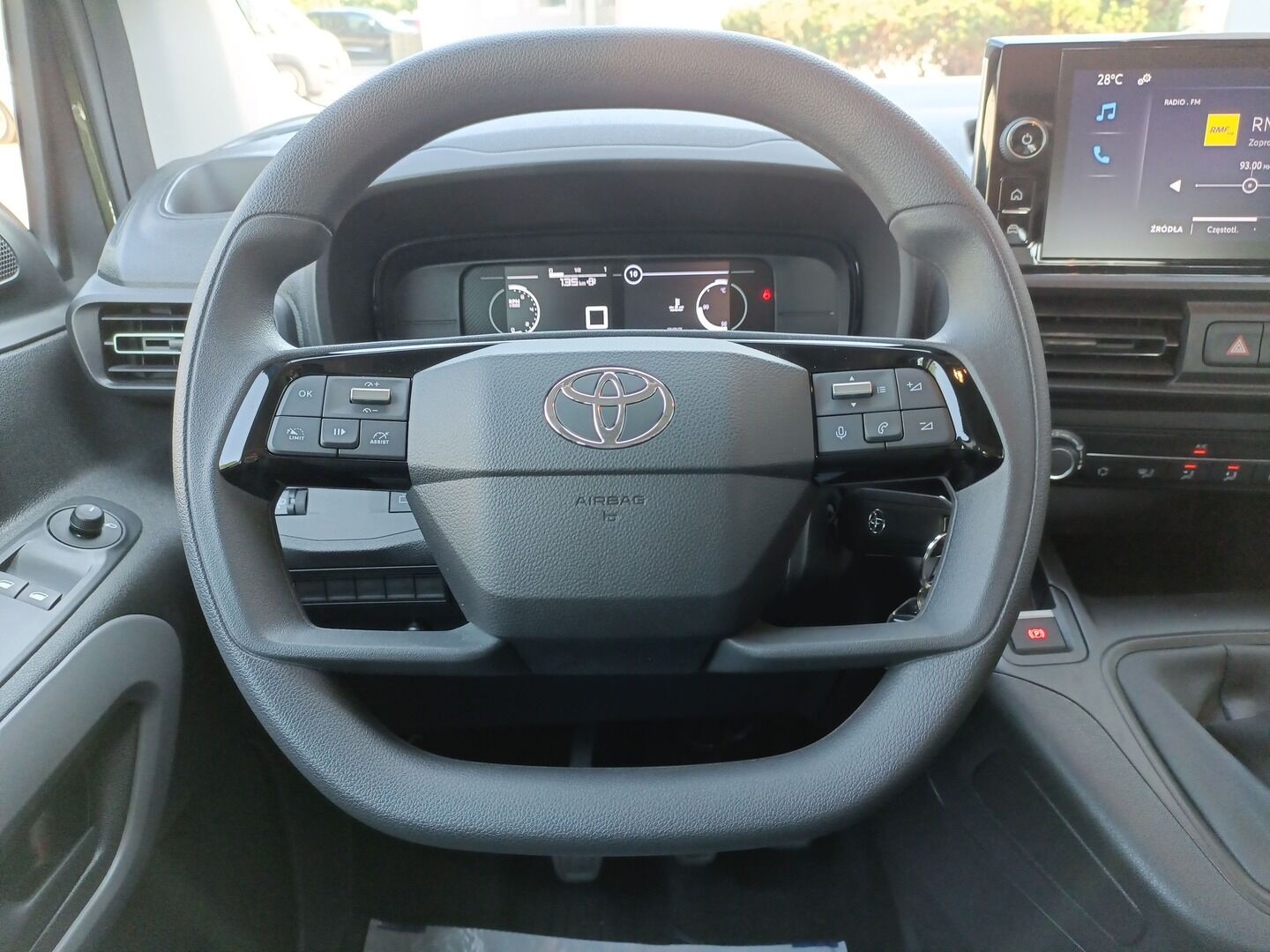 Toyota PROACE CITY VERSO - zdjęcie 15