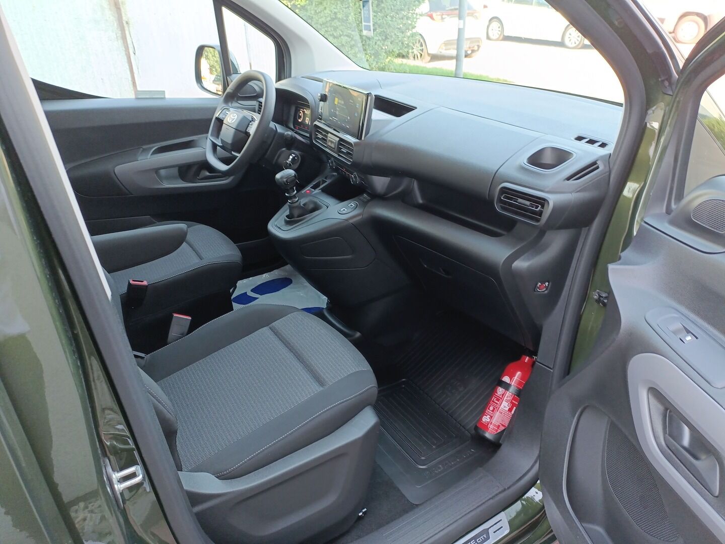 Toyota PROACE CITY VERSO - zdjęcie 22
