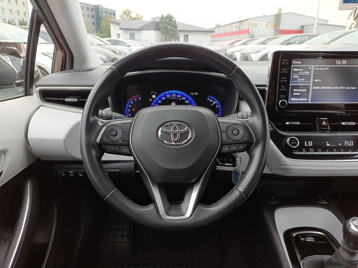 Toyota Corolla - zdjęcie 15