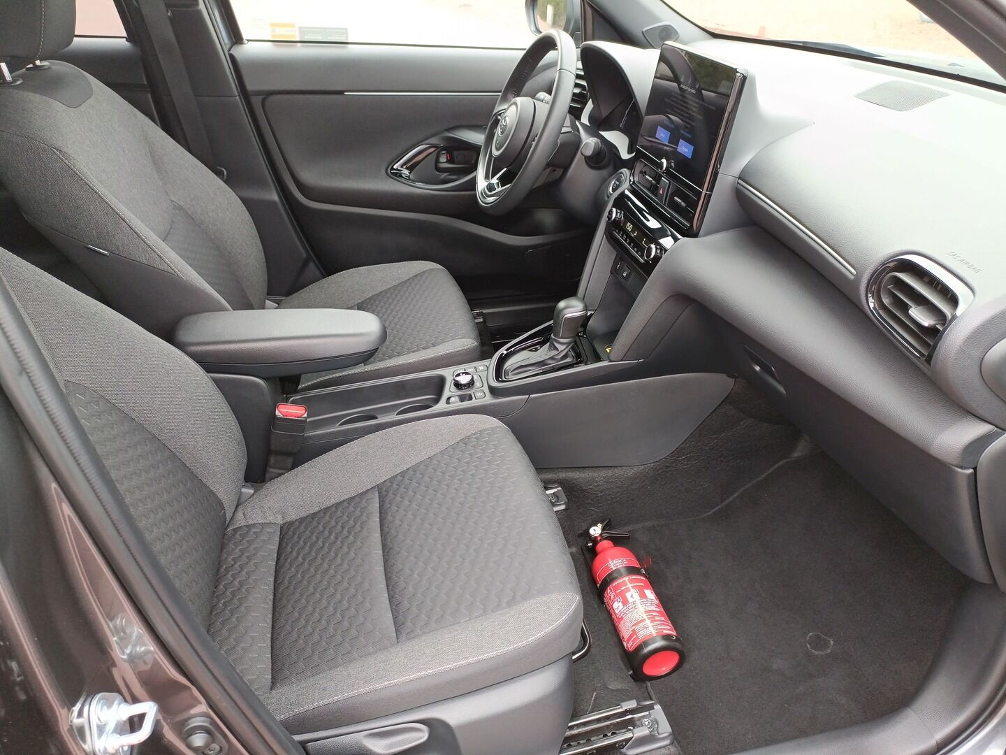 Toyota Yaris Cross - zdjęcie 13
