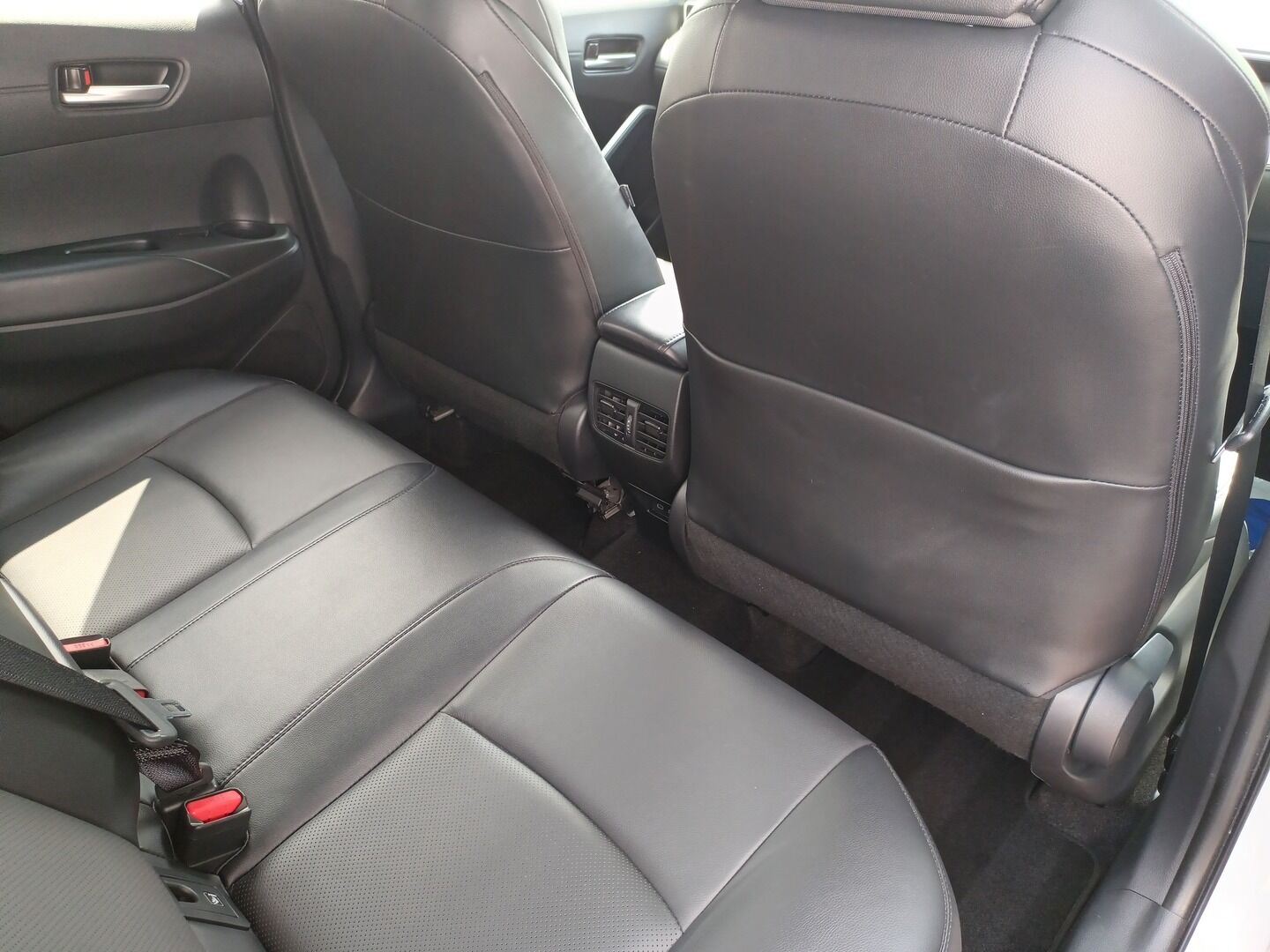 Toyota Corolla Cross - zdjęcie 10