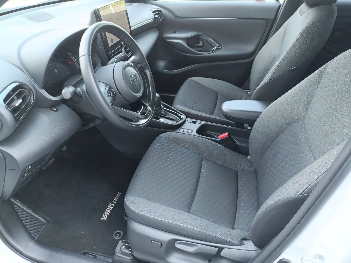Toyota Yaris Cross - zdjęcie 9