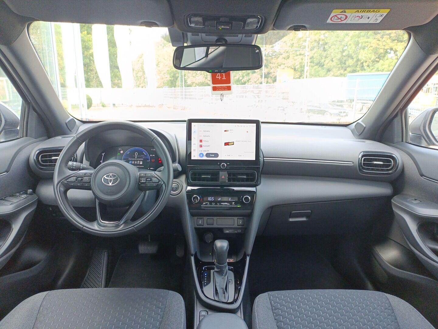 Toyota Yaris Cross - zdjęcie 13