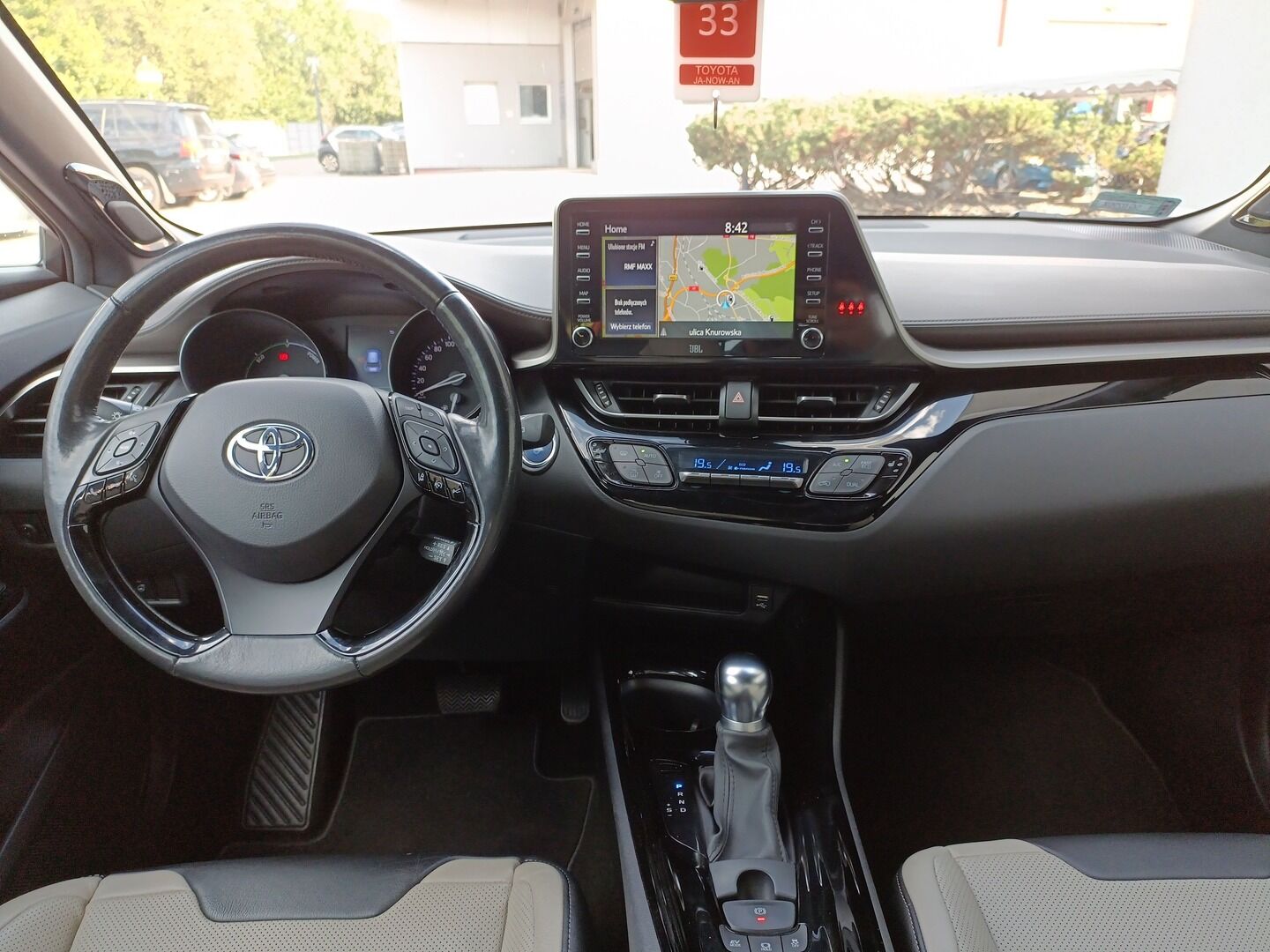 Toyota C-HR - zdjęcie 13
