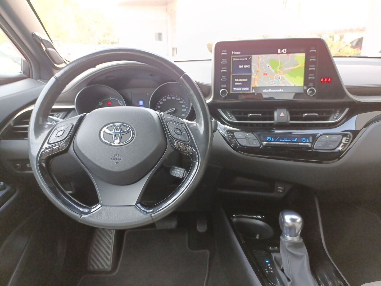 Toyota C-HR - zdjęcie 14