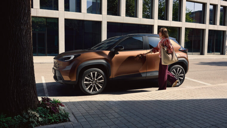Nowa Toyota Yaris Cross 2026, hybrydowy crossover w mieście, salon Toyota Walder Zabrze i Gliwice