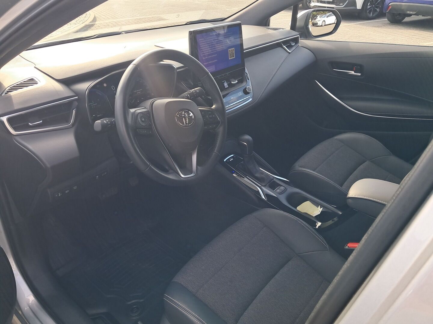 Toyota Corolla - zdjęcie 9
