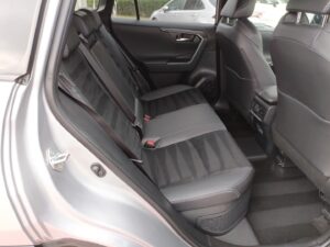 Toyota RAV4 - miniatura 12