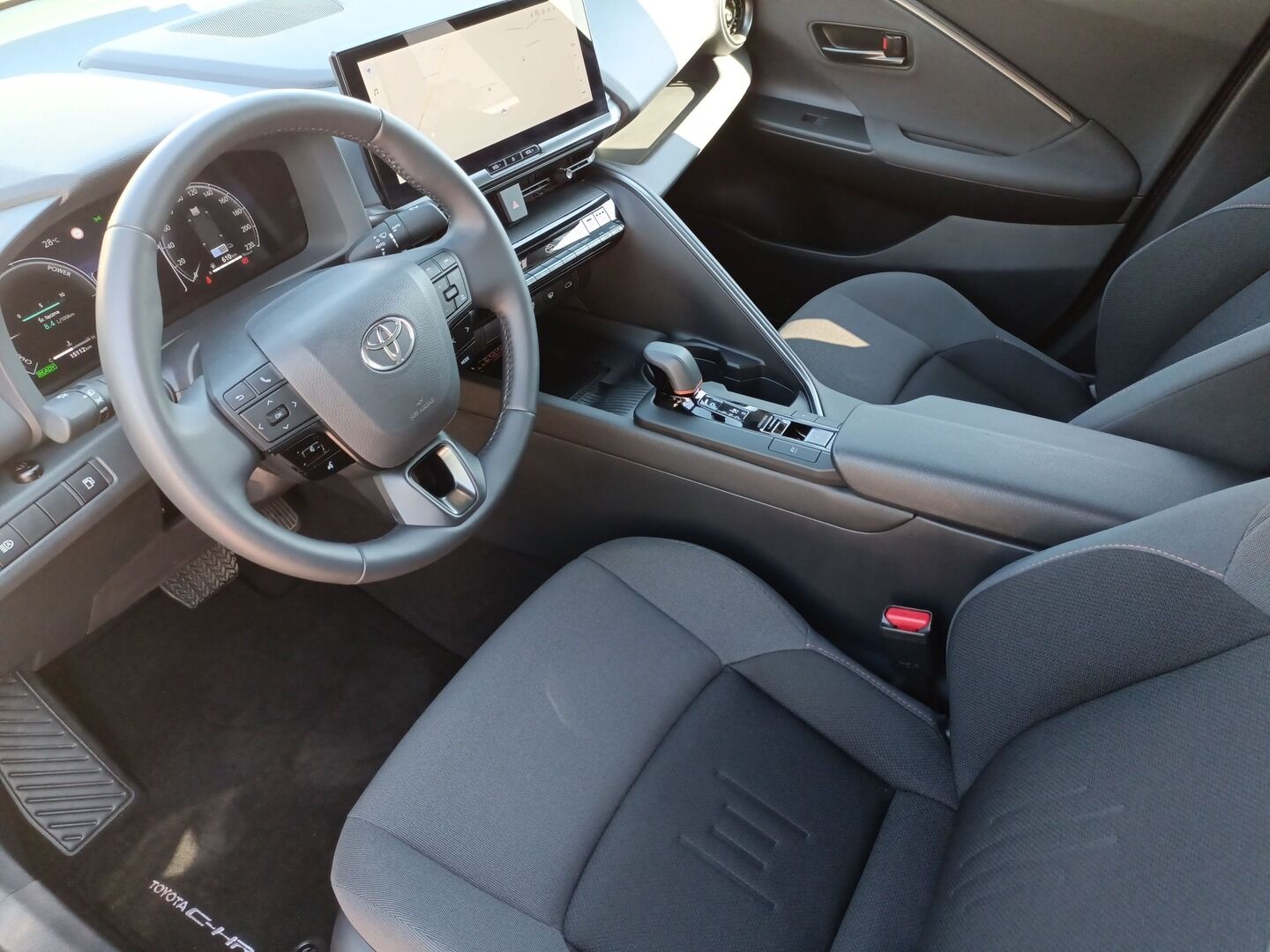 Toyota C-HR - zdjęcie 15
