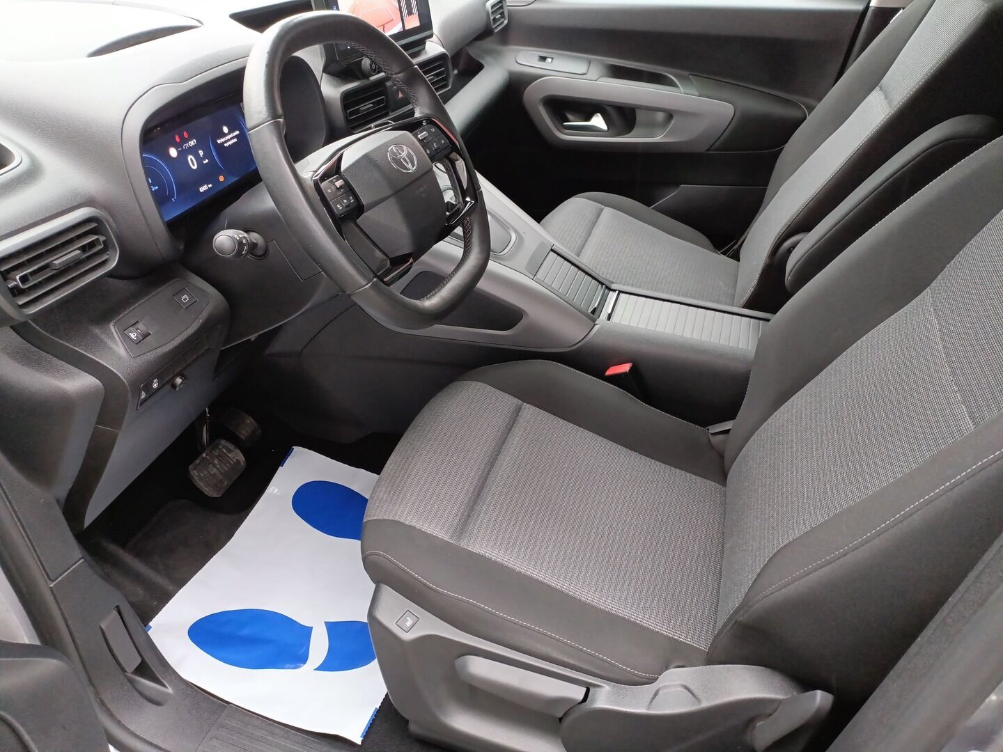 Toyota PROACE CITY VERSO - zdjęcie 9