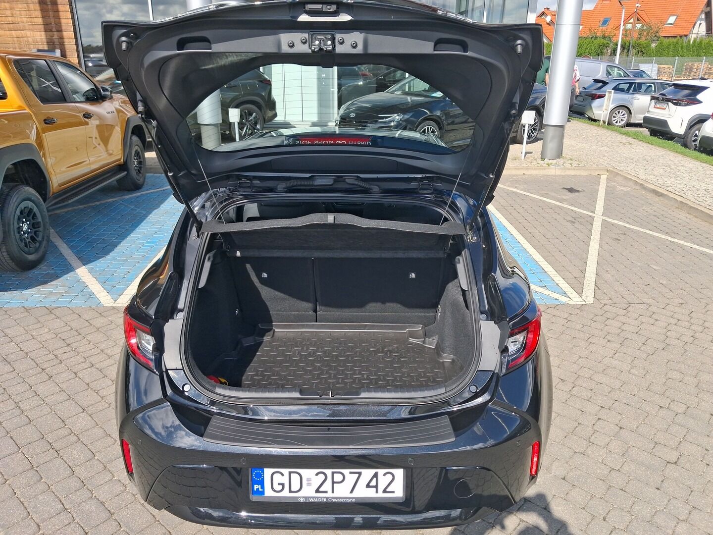 Toyota Corolla - zdjęcie 26