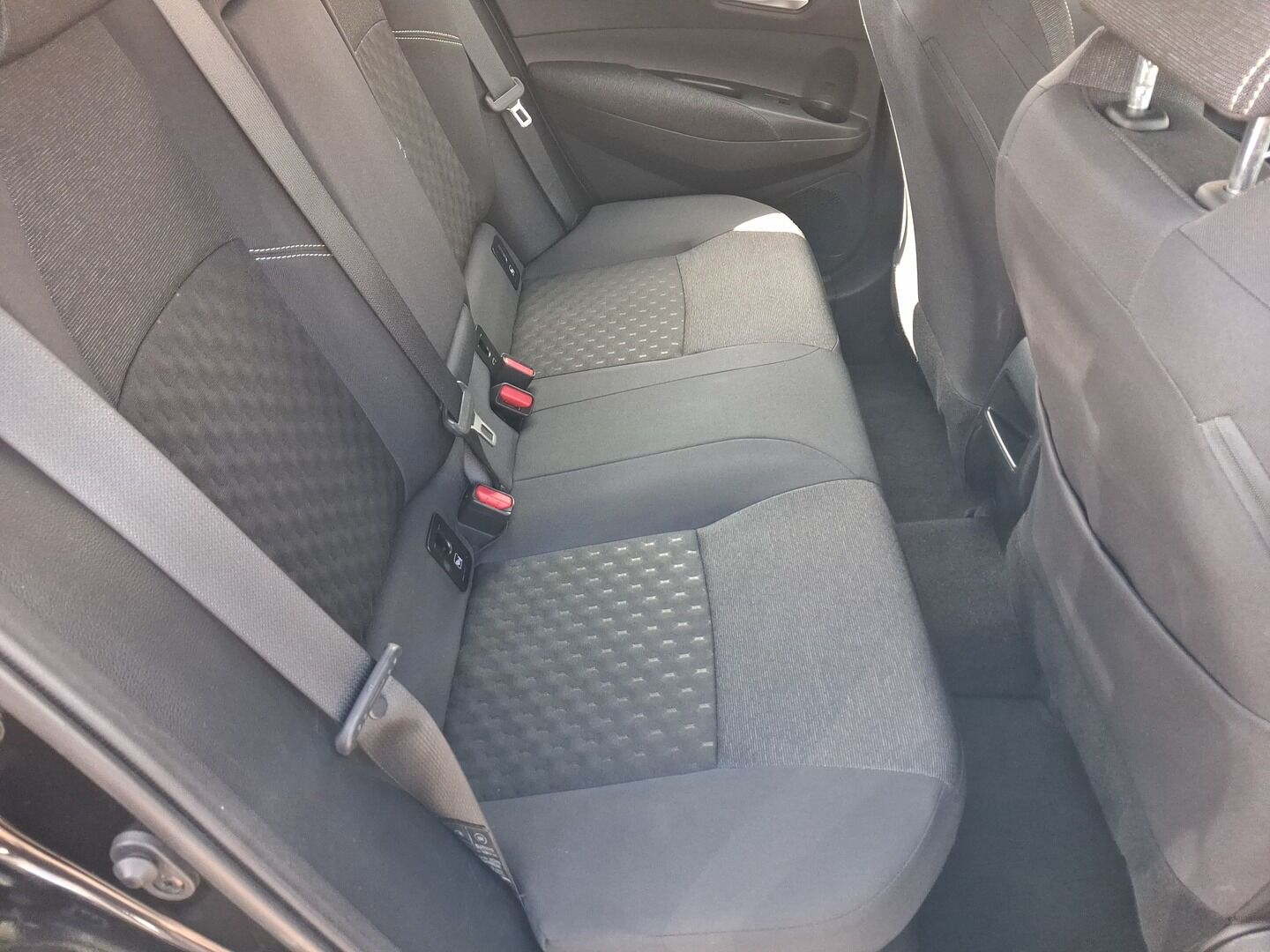 Toyota Corolla - zdjęcie 11